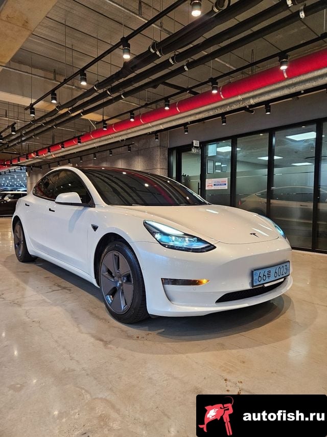 Tesla Model 3 Model 3 2022 года - вид 2