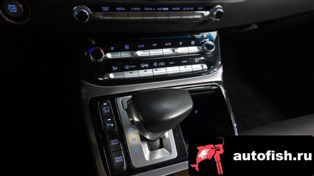 Genesis EQ900 EQ900 2017 года - похожие автомобили