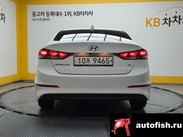 Hyundai AVANTE Avante AD 2018 года - вид 6