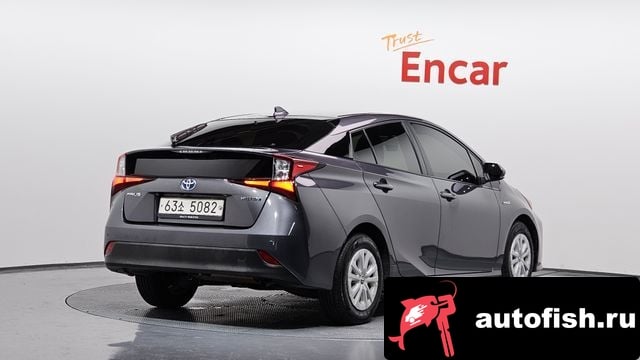 Toyota Prius Prius 4th Generation 2019 года - вид 2