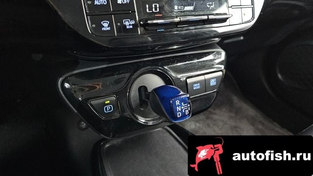 Toyota Prius Prius 4th Generation 2019 года - вид 9