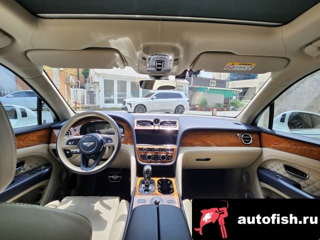 Bentley Bentayga Benteiga 2021 года - вид 6