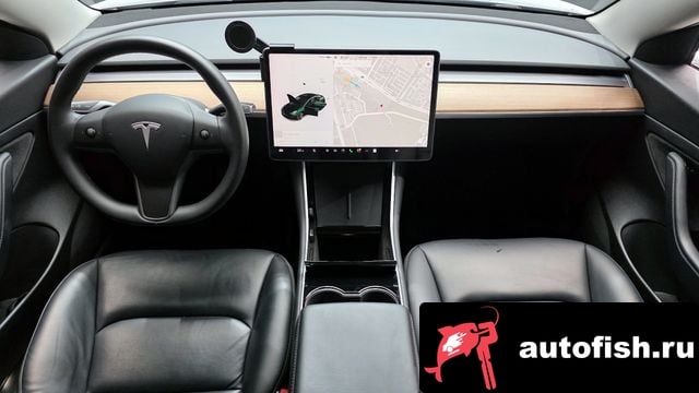 Tesla Model 3 Model 3 2020 года - похожие автомобили