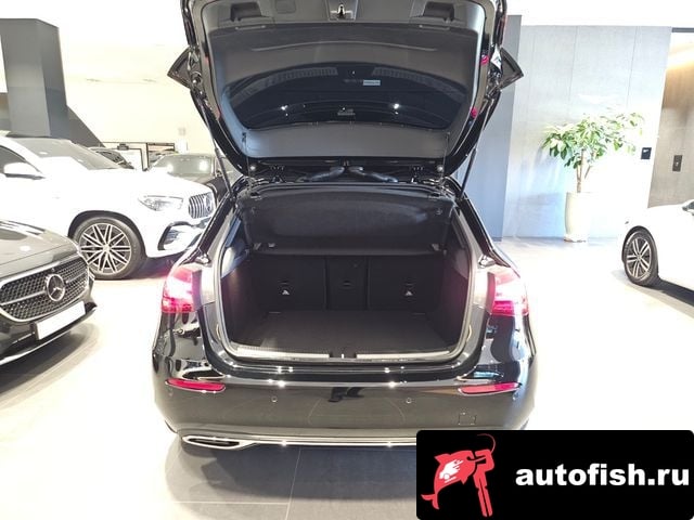 Mercedes-Benz A-Class A-Class W177 2025 года - похожие автомобили