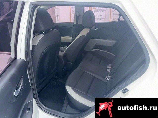 Kia Stonic Stony 2018 года - вид 6