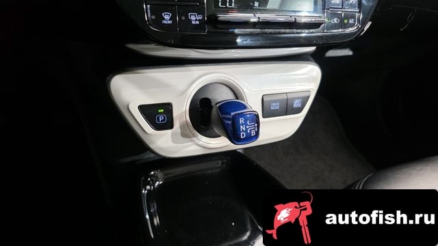 Toyota Prius Prius 4th Generation 2018 года - вид 9