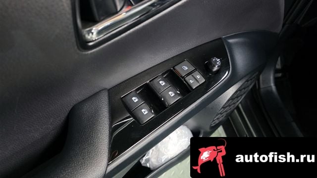 Toyota Prius Prius 4th Generation 2018 года - похожие автомобили