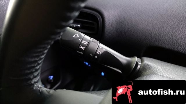 Toyota Prius Prius 4th Generation 2018 года - вид 18