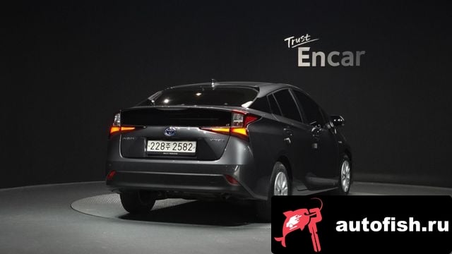 Toyota Prius Prius 4th Generation 2019 года - вид 2