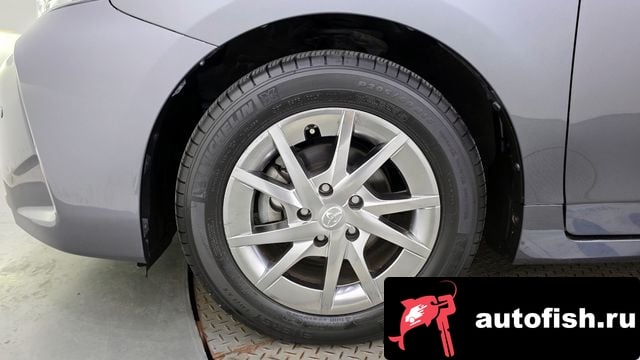 Toyota Prius Prius V 2017 года - вид 5