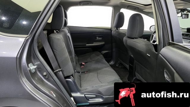 Toyota Prius Prius V 2017 года - вид 12