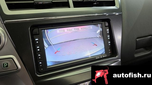 Toyota Prius Prius V 2017 года - вид 15