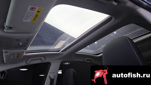 Toyota Prius Prius V 2017 года - вид 20