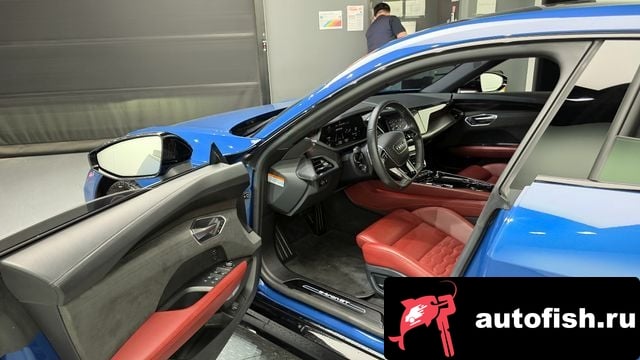 Audi e-tron GT e-Tron GT 2022 года - похожие автомобили