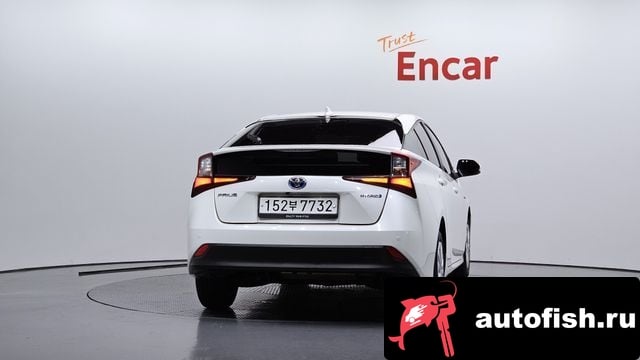 Toyota Prius Prius 4th Generation 2019 года - вид 4