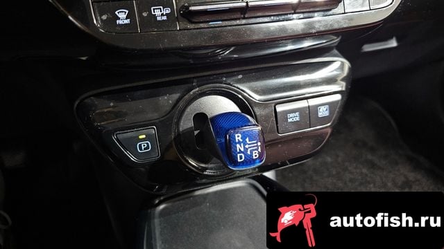 Toyota Prius Prius 4th Generation 2019 года - вид 9