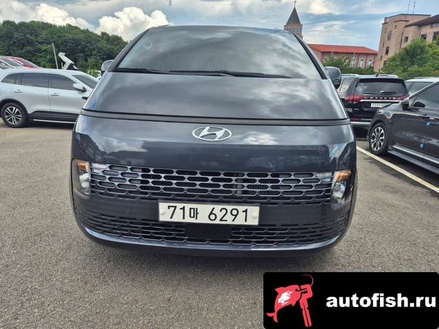 Hyundai Staria Staria 2021 года - похожие автомобили