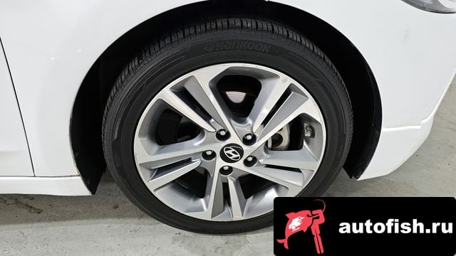 Hyundai AVANTE Avante AD 2017 года - вид 5