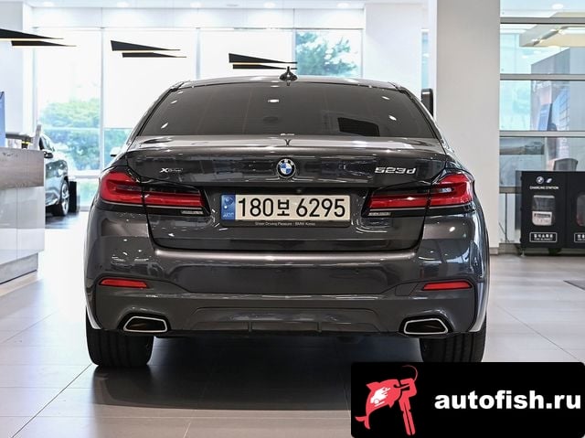 BMW 5-Series 5 Series (G30) 2020 года - вид 4