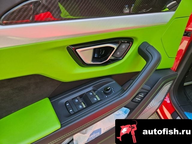 Lamborghini Urus Urus 2020 года - похожие автомобили