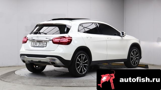 Mercedes-Benz GLA-Class GLA-Class X156 2018 года - вид 4
