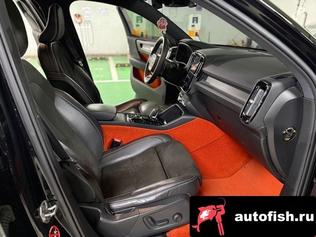 Volvo XC40 XC40 2018 года - похожие автомобили