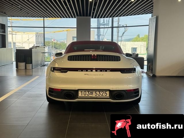 Porsche 911 911 (992) 2020 года - вид 5