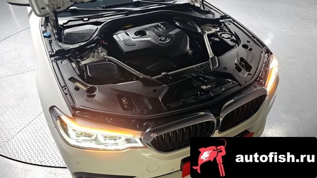 BMW 5-Series 5 Series (G30) 2018 года - вид 6