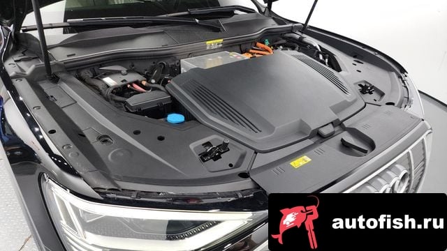 Audi e-tron e-Tron 2020 года - вид 6