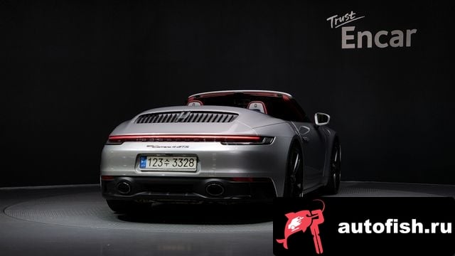 Porsche 911 911 (992) 2022 года - вид 4