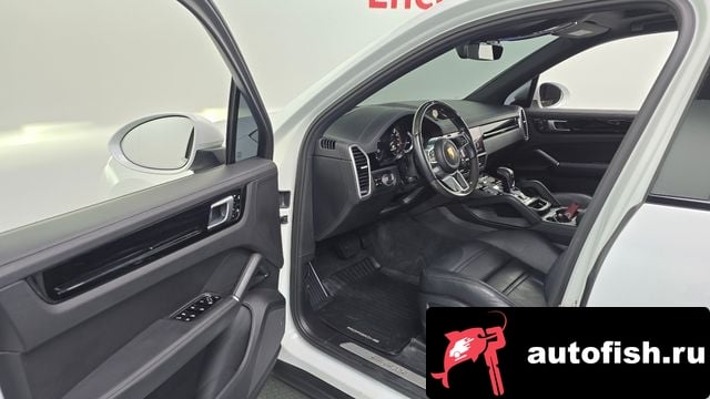 Porsche Cayenne Cayenne (PO536) 2020 года - похожие автомобили