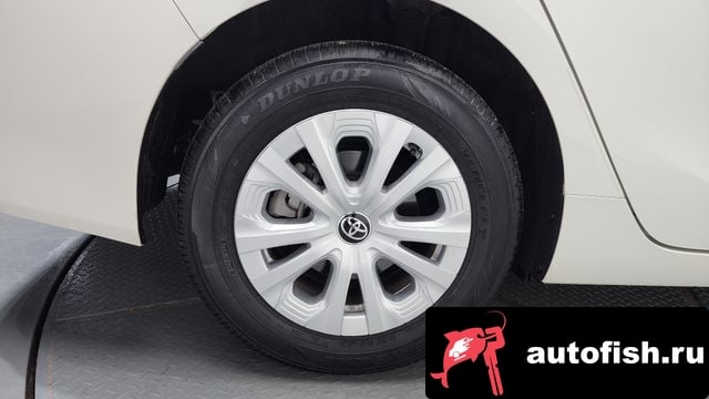 Toyota Prius Prius 4th Generation 2020 года - вид 5