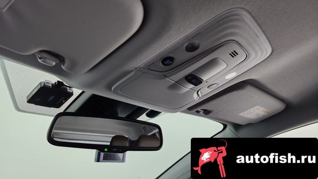 Toyota Prius Prius 4th Generation 2020 года - вид 18