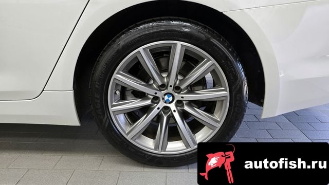 BMW 5-Series 5 Series (G30) 2018 года - вид 5