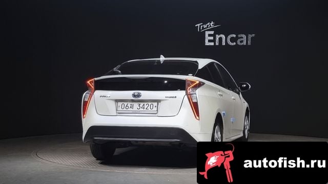 Toyota Prius Prius 4th Generation 2017 года - вид 4