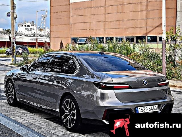 BMW 7-Series 7 Series (G70) 2023 года - вид 3