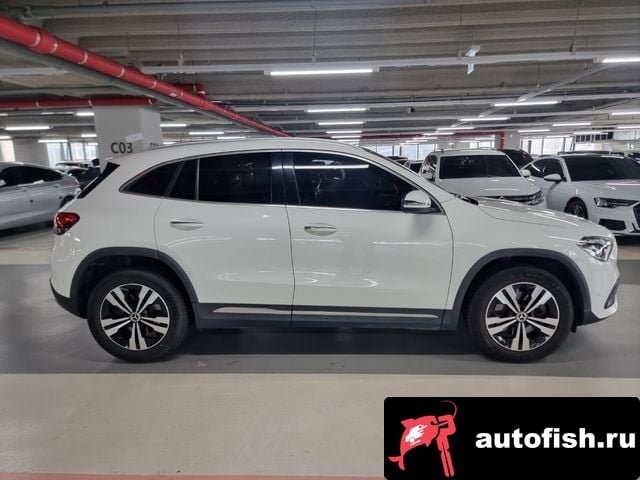 Mercedes-Benz GLA-Class GLA - Class H247 2021 года - вид 4