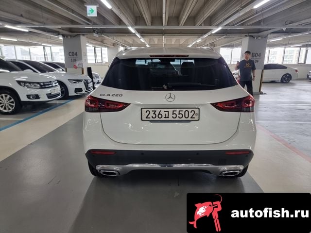 Mercedes-Benz GLA-Class GLA - Class H247 2021 года - вид 6