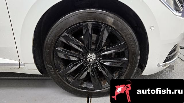 Volkswagen Arteon Atheon 2018 года - вид 5