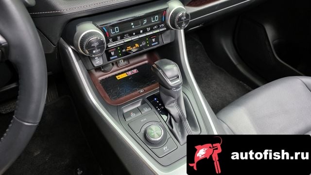 Toyota RAV4 RAV4 5th Generation 2023 года - вид 9