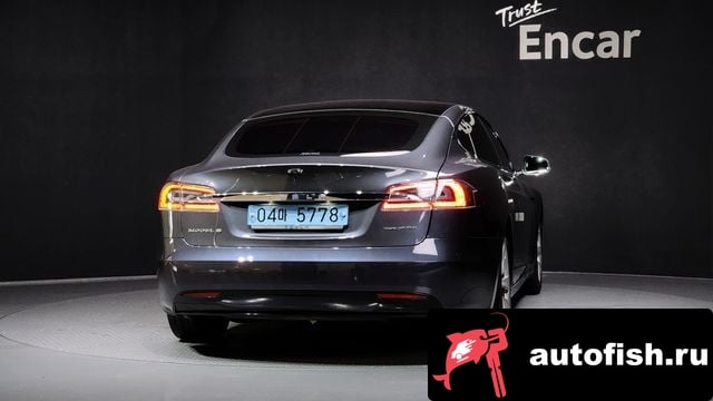Tesla Model S Model S 2018 года - вид 4