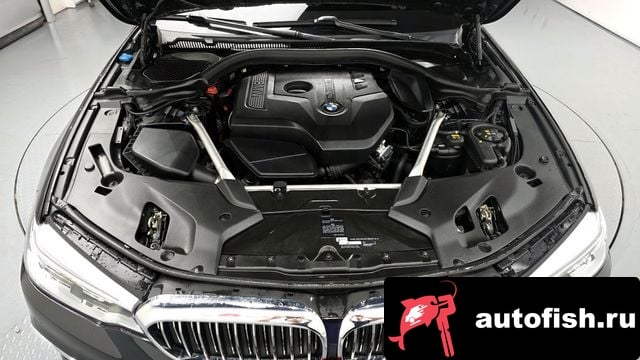 BMW 5-Series 5 Series (G30) 2018 года - вид 6