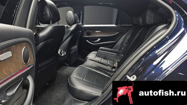 Mercedes-Benz E-Class E-Class W213 2022 года - похожие автомобили