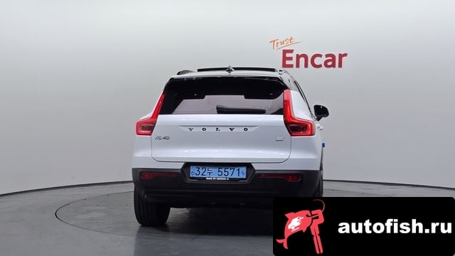 Volvo XC40 XC40 Richards 2022 года - вид 4