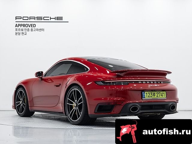Porsche 911 911 (992) 2023 года - вид 2