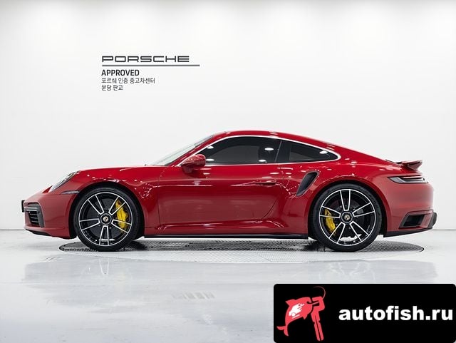 Porsche 911 911 (992) 2023 года - вид 6