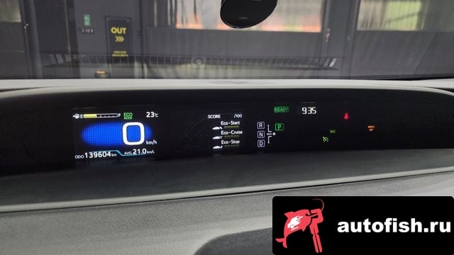 Toyota Prius Prius 4th Generation 2017 года - вид 8