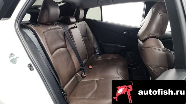 Toyota Prius Prius 4th Generation 2017 года - вид 12