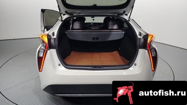 Toyota Prius Prius 4th Generation 2017 года - вид 20