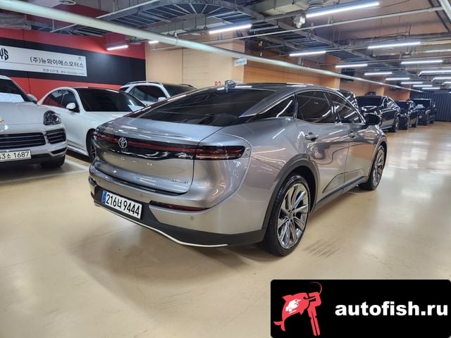 Toyota Crown Crown Crossover 2023 года - вид 4